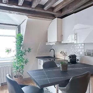 Beautiful Near Grands Boulevards Paris